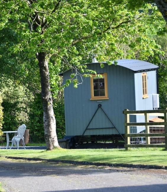 The Shepherds Hut Carmarthen Exterior photo
